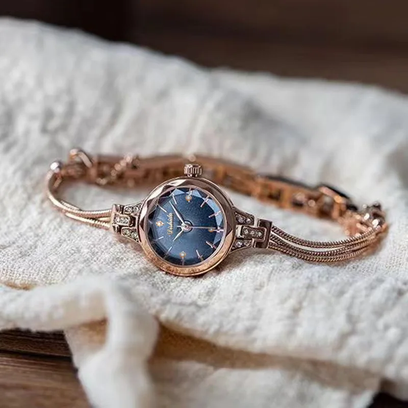 ساعات كوارتز نسائية فاخرة سوار الماس الأصلي ساعة للمرأة مقاوم للماء فستان ساعة السيدات ساعة اليد مجوهرات هدية