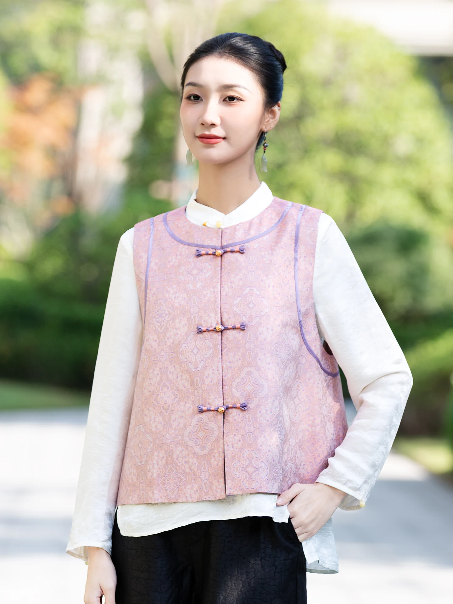 

Новая женская традиционная китайская блузка Qii из шелка с круглым вырезом и пуговицами, в стиле Тан, для повседневной носки