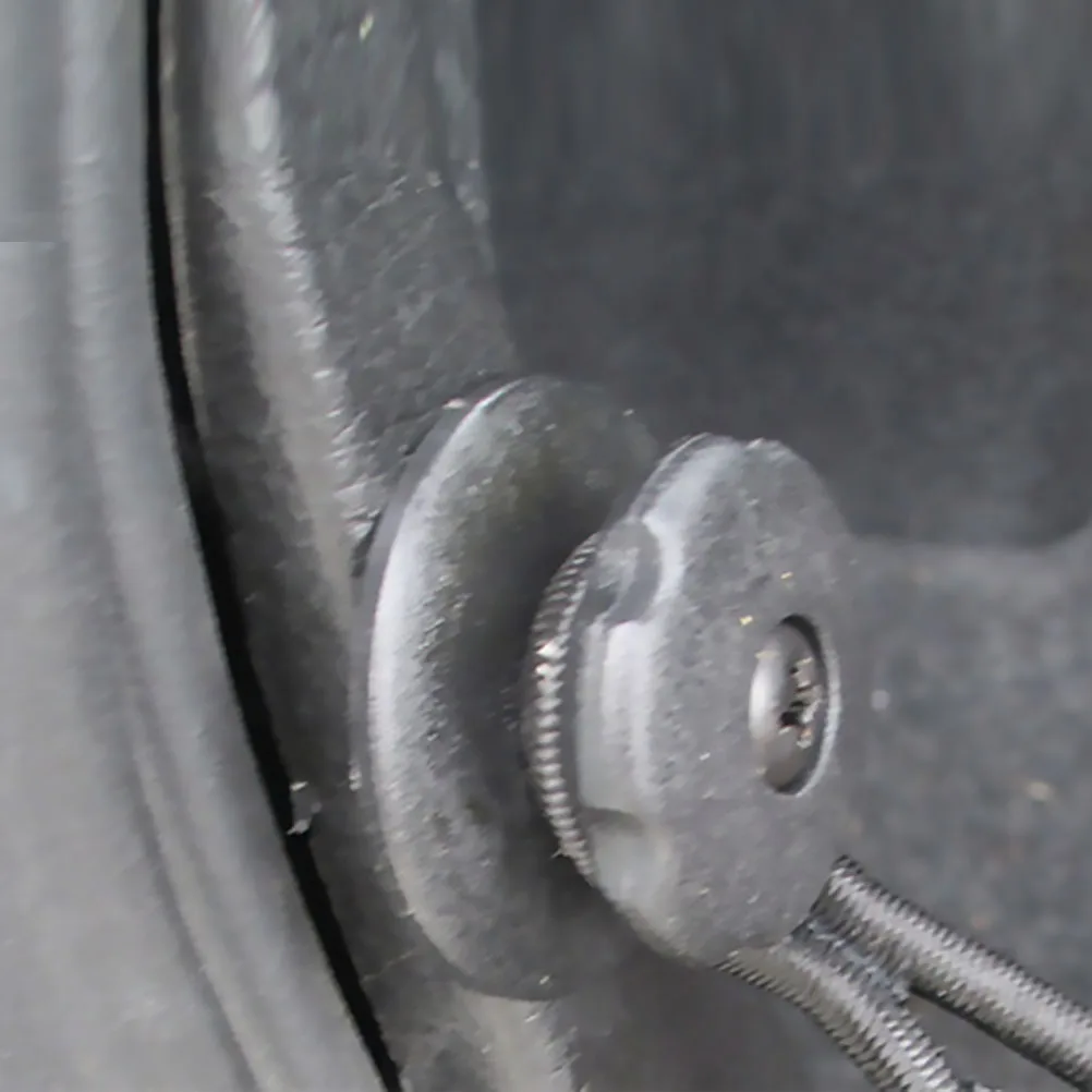 

4Pcs Universal Trunk Hook Set Strong Load Bearing Car Back Hook for Storage Nets Fast Installation No Tools Needed Auto