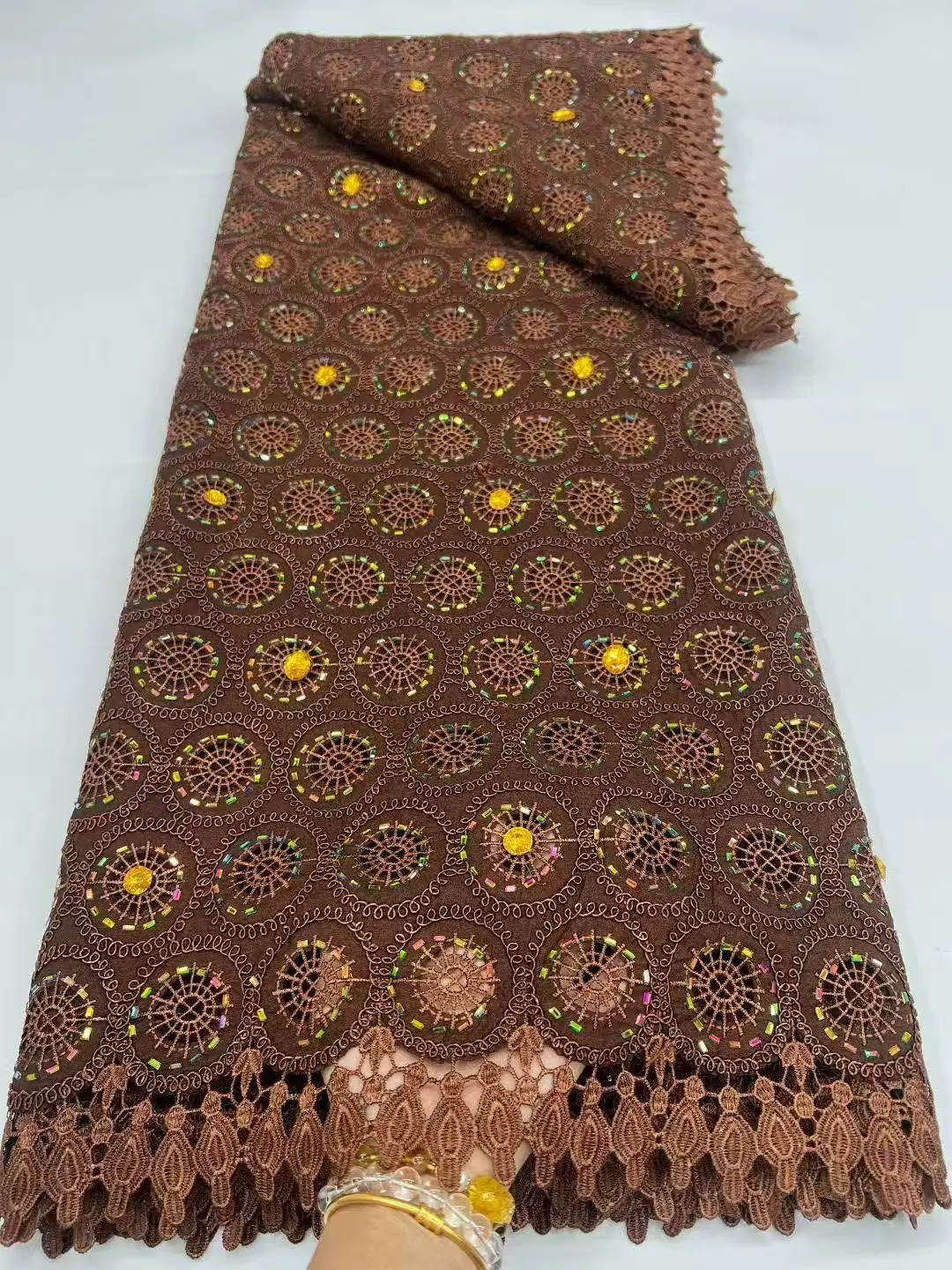 

Высококачественное африканское кружево гипюр из Нигерии, ткань 2026 года, французское асоеби шантильи, водорастворимое, для праздничных платьев