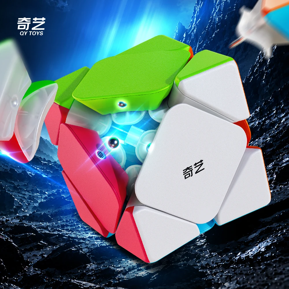 [JudyCube] QiYi Warrior Skewb V2 Magic Cube Puzzle Toy Qiyi Skewb Stickerless Professional Fidget Toys Children's Gift