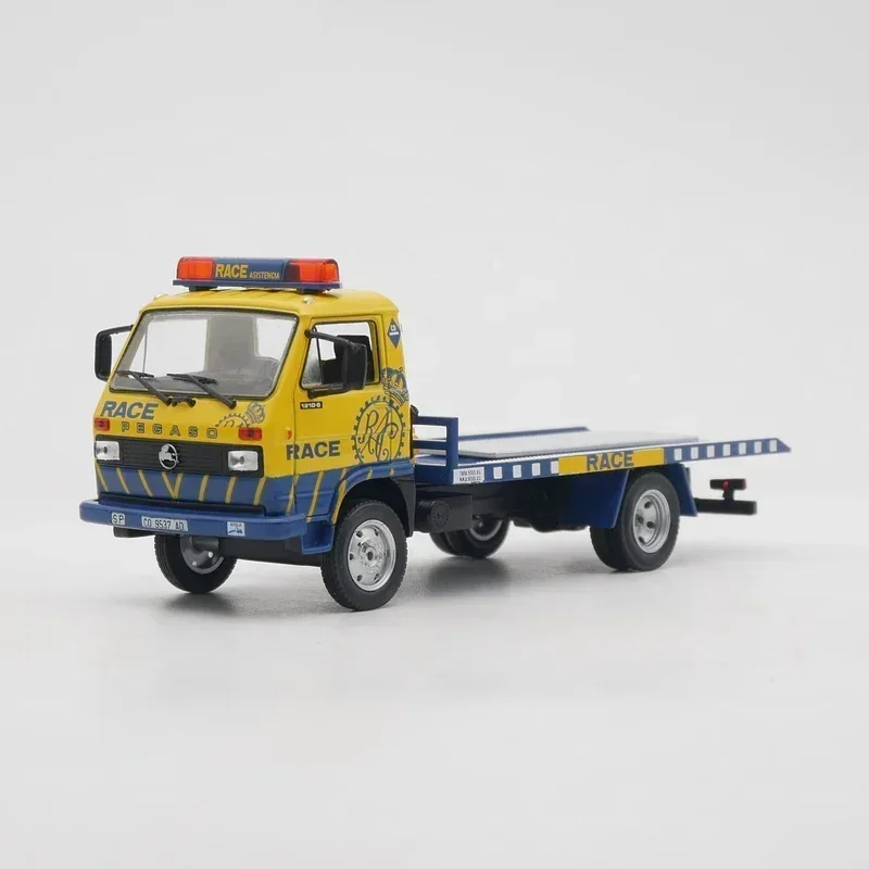 

Diecast IXO 1:43 Scale Pegaso Ekus Truck Trailer Rescue Trailer Alloy Car Model Collectible Toy Gift Souvenir Display Ornament