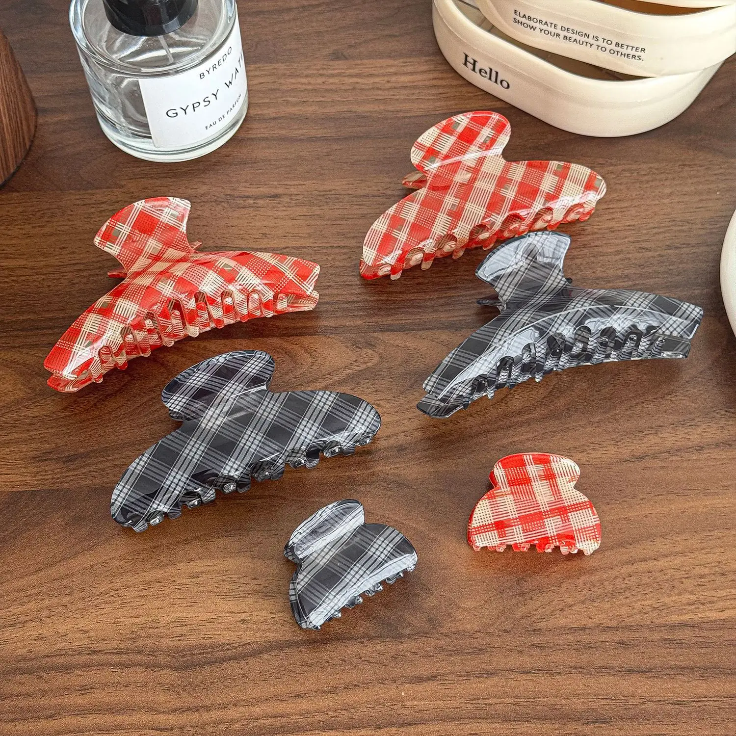 

DOWELL Korean Style Simple Versatile Striped Check Acrylic Hair Clip Customized Hairpin for Women Hair Accessories