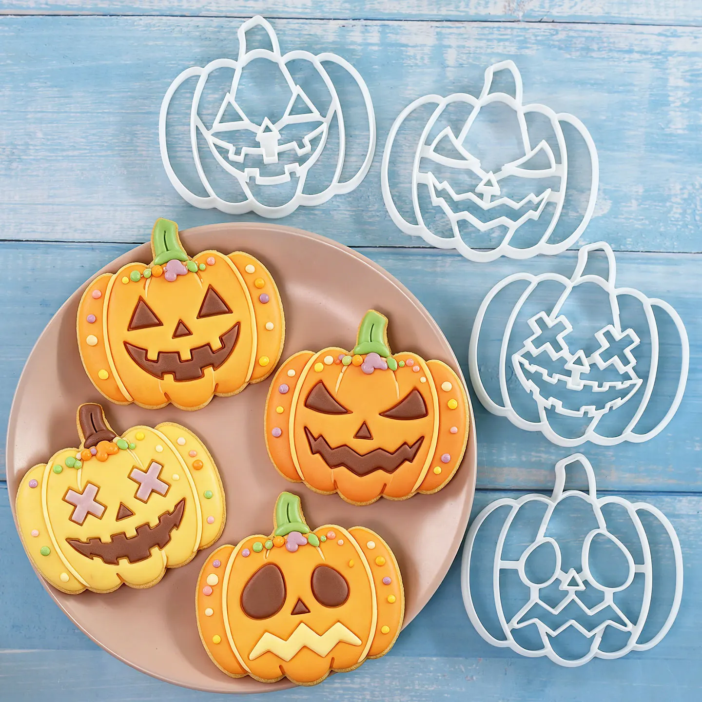 4 Pcs Pumpkin Cookie Cutter DIY 3D Halloween Cookie Mold Suitable for Frosting Decoration, Day of The Dead Decorations