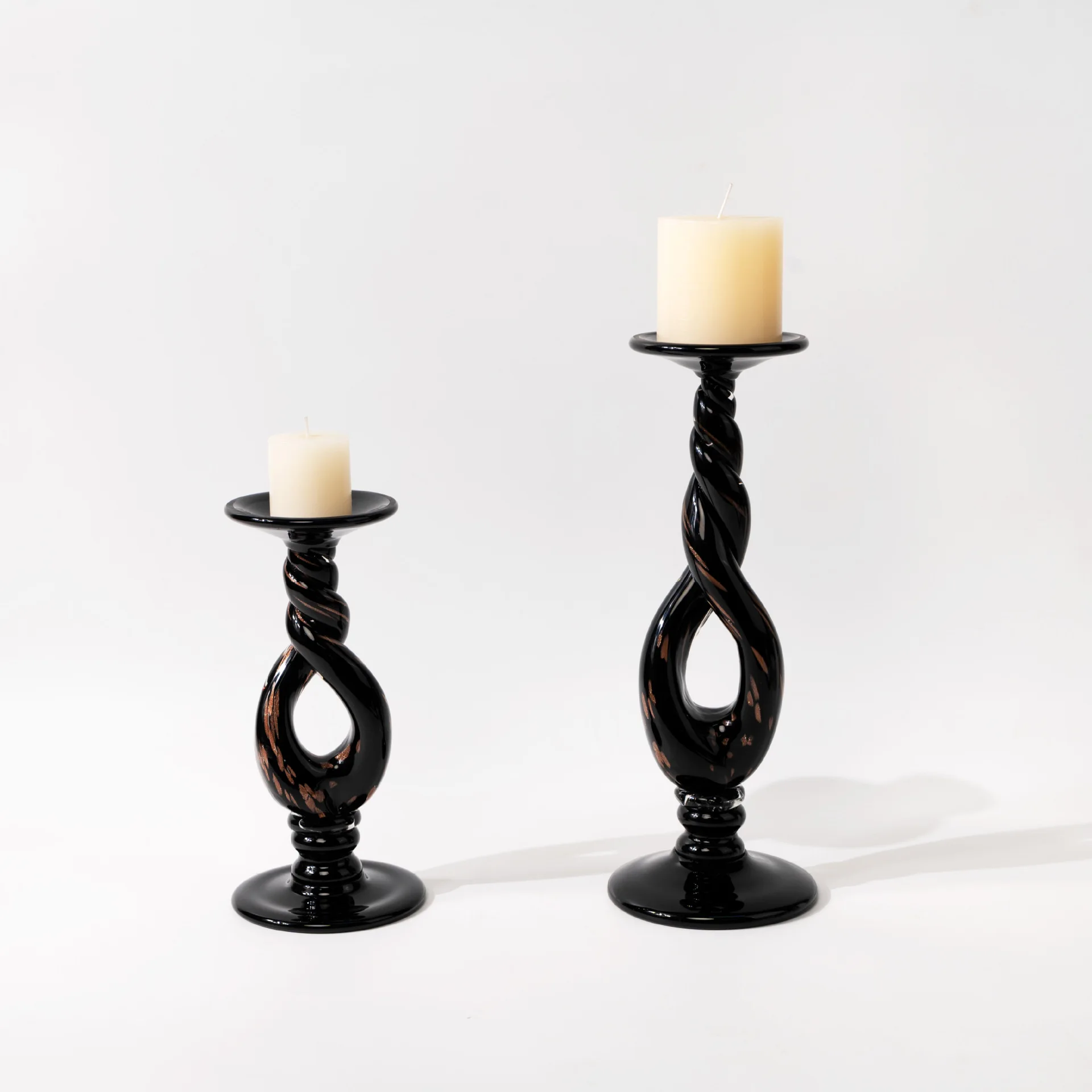 

French glass candle holder high-end sense niche romantic medieval ornament art glass candle holder side few cabinets