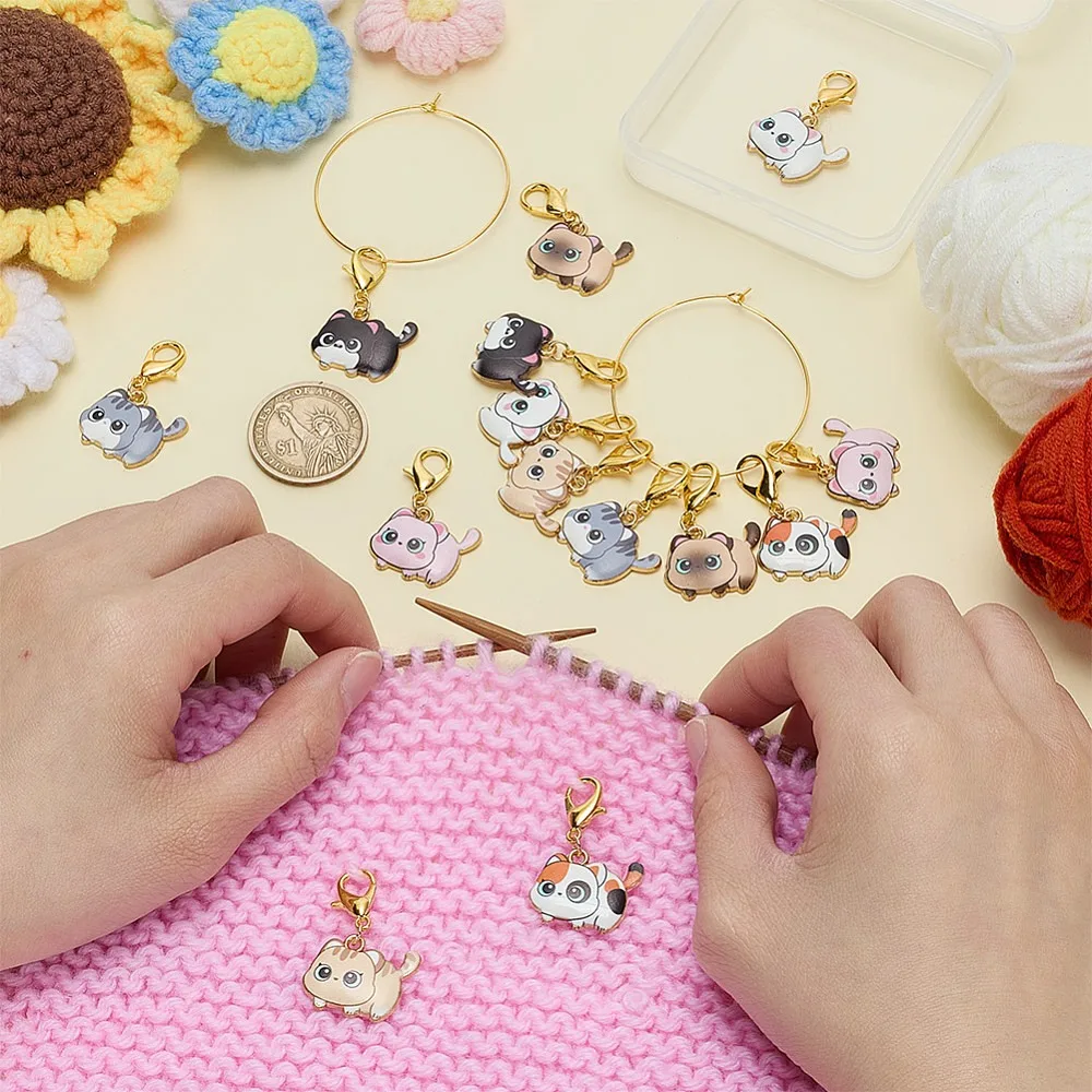 14Pcs 7 Styles Cat Alloy Enamel Pendant Locking Stitch Markers with Alloy Lobster Claw Clasps Mixed Color 3.5cm 2pcs/style view 3