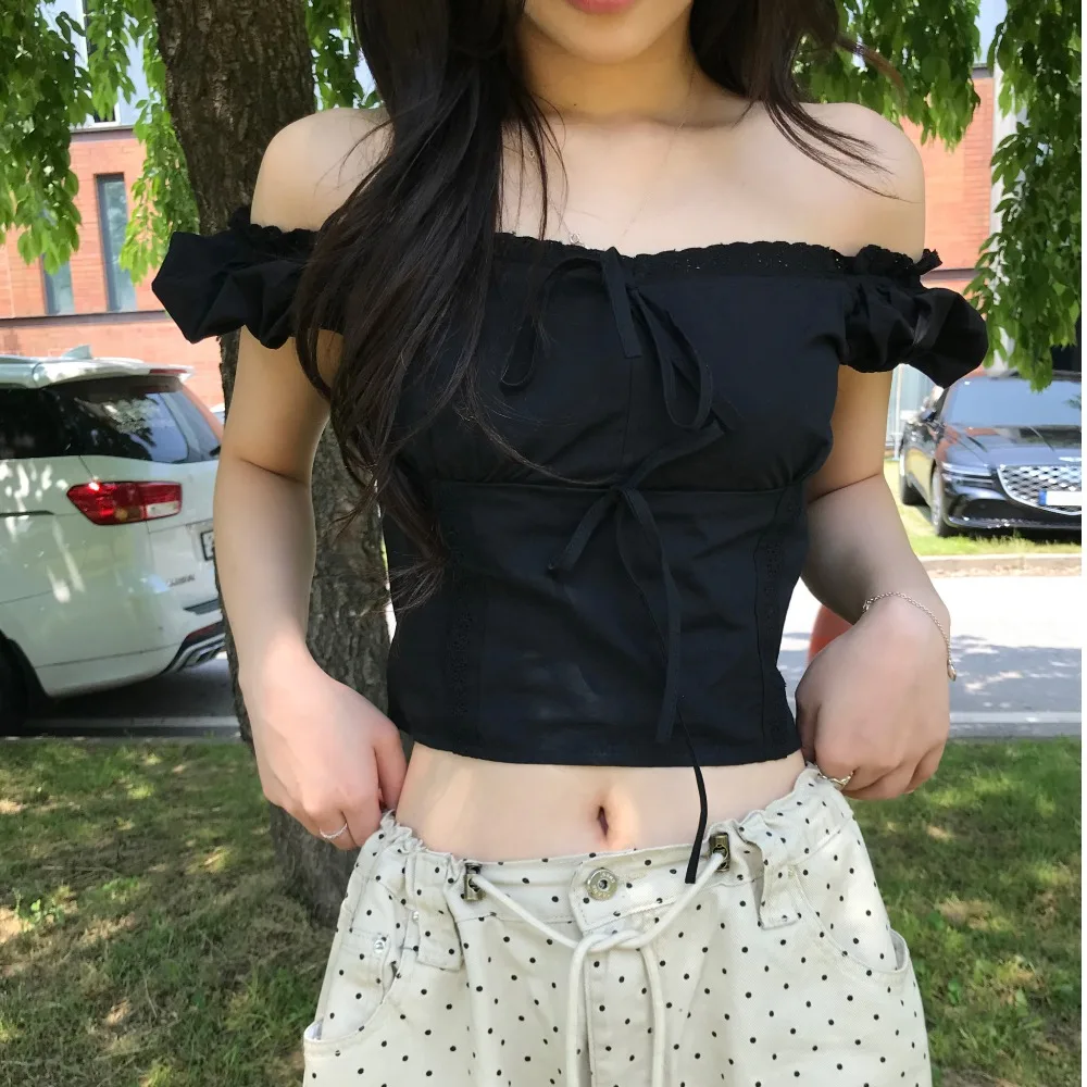 Sweet Romantic Lace Splice ort irt Women's Korean Sle Summer New Faion oulder Exposure Square Collar Slimming Top