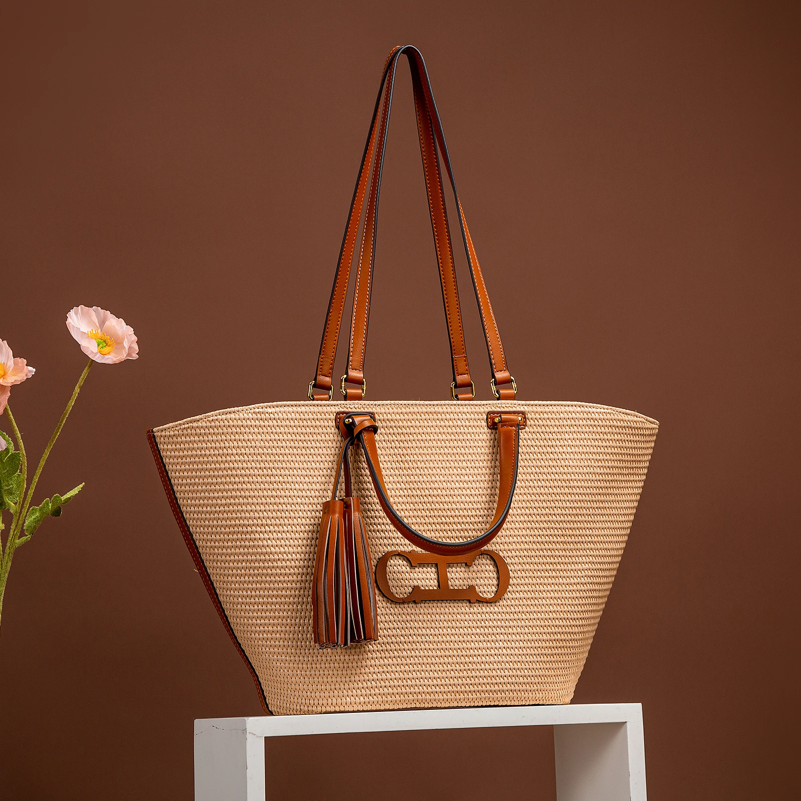 

Fashionable Classic Handwoven Multi Functional Handbag Women's New Large Capacity Handbag