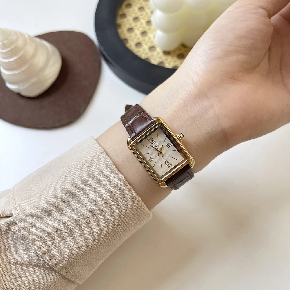 IEKE French Pastoral Style Roman Numerals Square Dial Exquisite Belt Watch for Women Niche High-end Forest Watch for Women