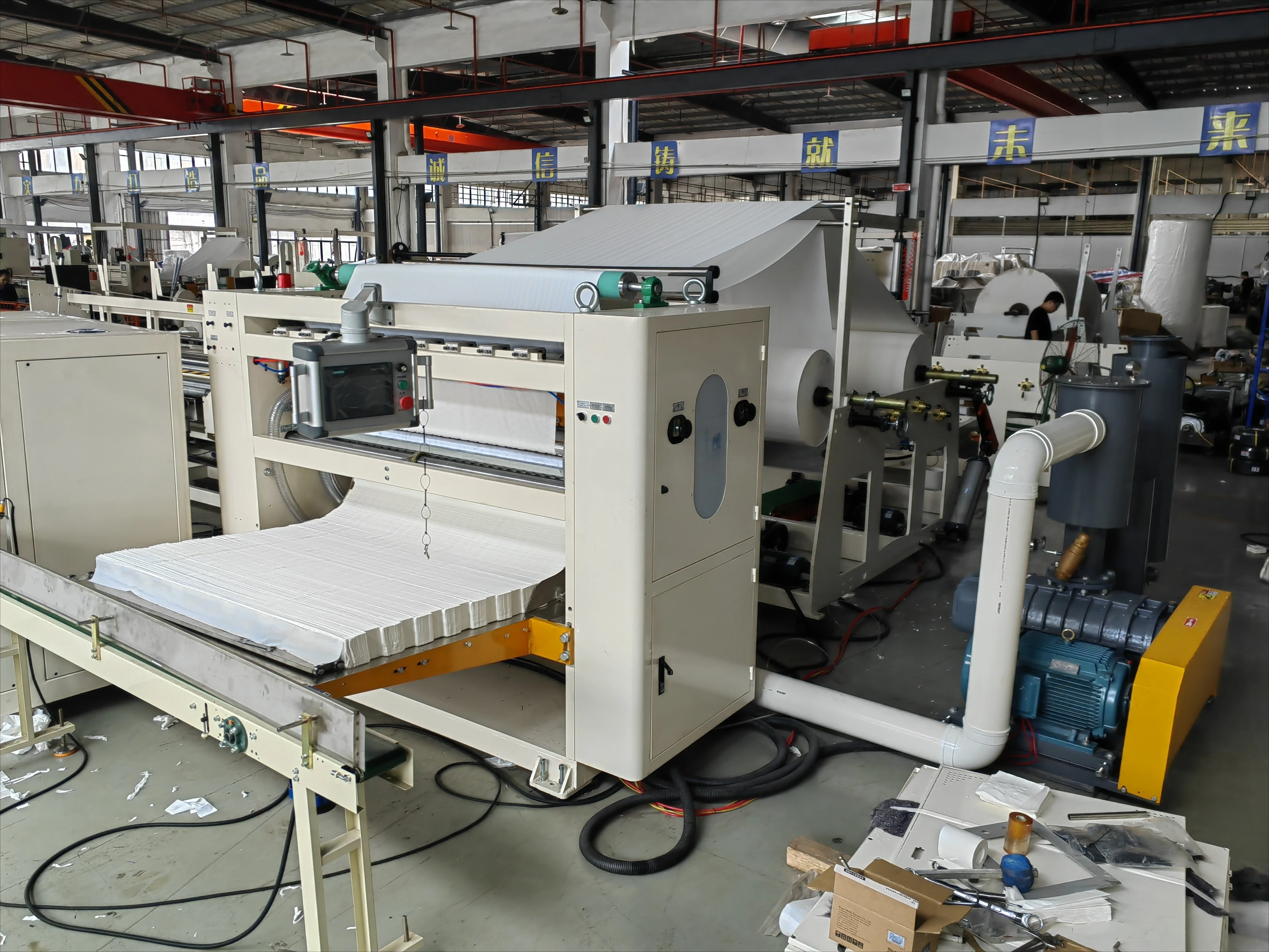 FL Paper Napkin Machine High Precision Cutting Paper Napkin Machine For Neat Edge Finished Disposable Paper Napkin