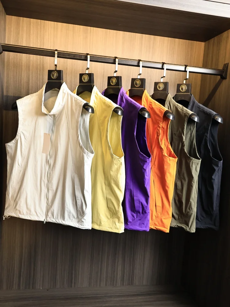 Lightweight Outdoor Men's Performance Vest Quick Dry Breathable Stand Collar Casual Nylon Spandex Zipper Closure  Color