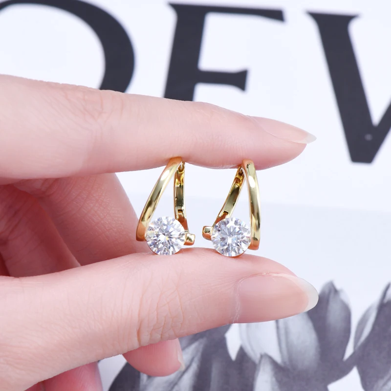 Thumbnail 3 - #59 Best Moissanite Earrings to Buy In 2026