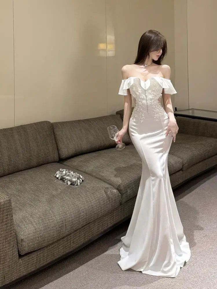 

Vintage Black White Elegant Backless Fishtail Long Dress Women Red Ruffles Off Shoulde Evening Party Dress Summer Korean Fashion