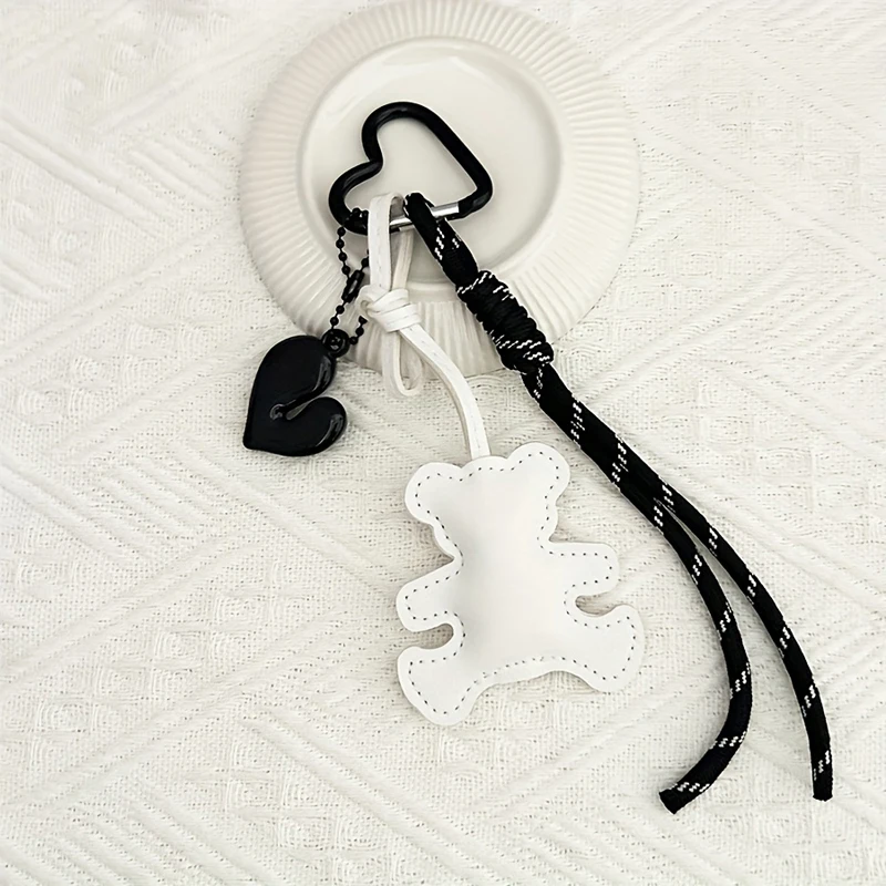 New Fashion Cute PU Leather Bear Keychain For Women Key Ring Chain Female Keyring Rear View Mirror Pendant Girls Gift