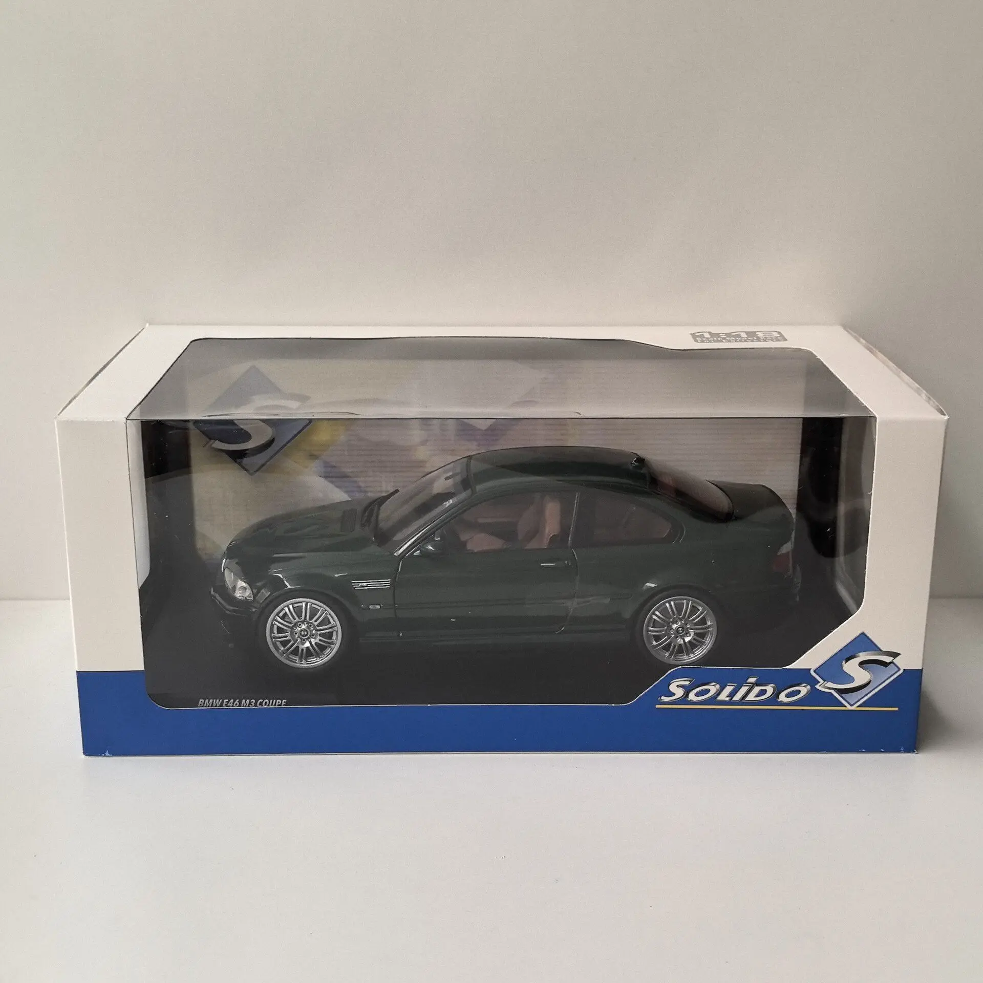 

Модель автомобиля BMW E46 M3 2000 года из литого металла, масштаб 1/18, SOLIDO