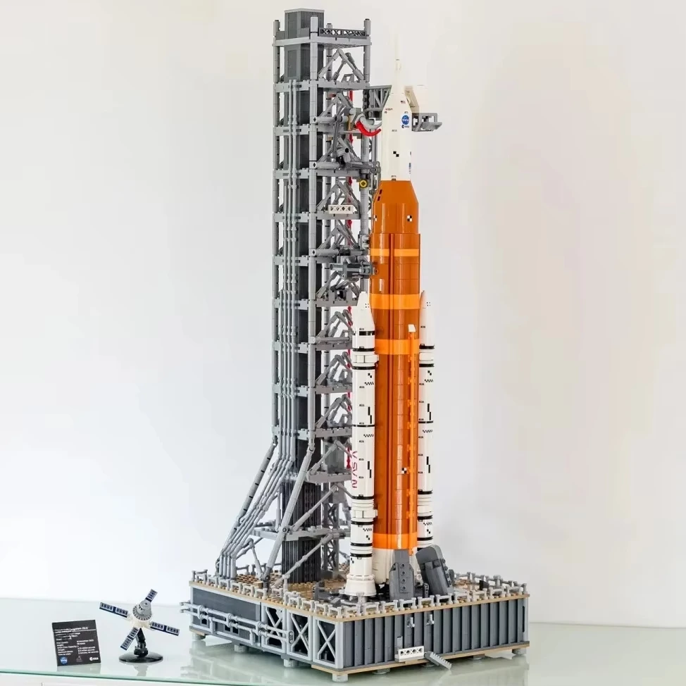 

New space launch system Super Space Shuttle exploration building blocks collection model building blocks children's toys Adult