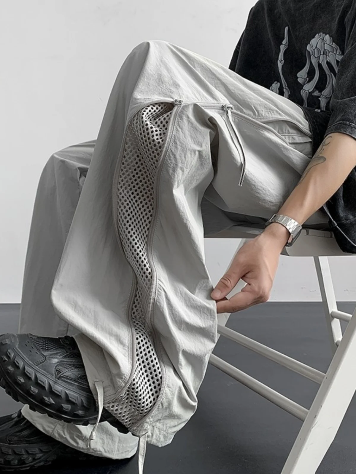 

Men's Qui Dry Breathable Sports Pants Ice Silk Outdoor Climbing Mountain Running Trousers Summer Side Zipper Me Design