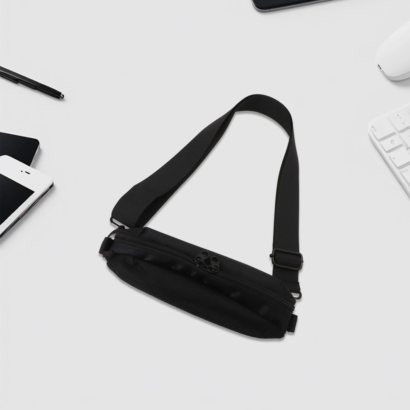 Carry Pouch for Beats Pill 2024 Made of 600D Nylon to Support Scratch Protection and Secure Handling During Movement or Storage