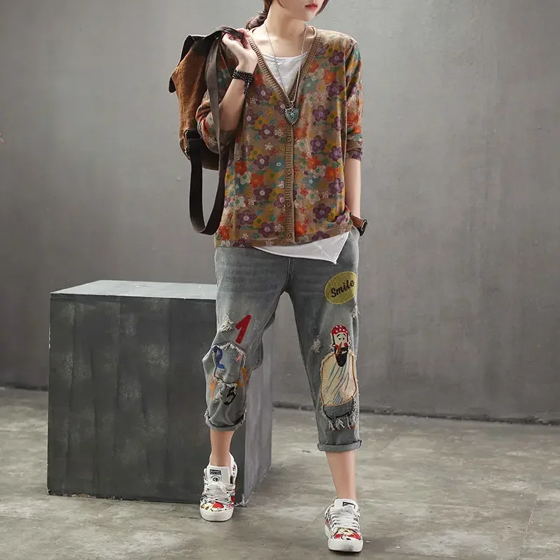 Vintage Loose Sweaters Coat Spring Autumn Long Sleeve V-Neck Women Clothing Jacquard Floral Graphic Casual Knitted Cardigans Top - view 4