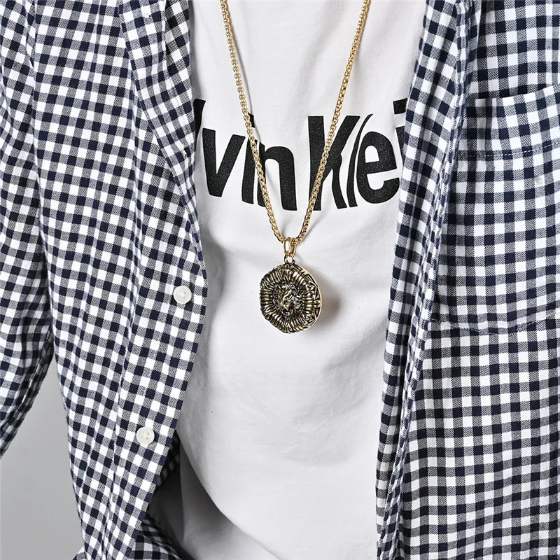 Vintage Lion's Head Pendant Necklace Punk Style Stainless Steel Animal Pendant Necklace Birthday Gift for Men Boy Father