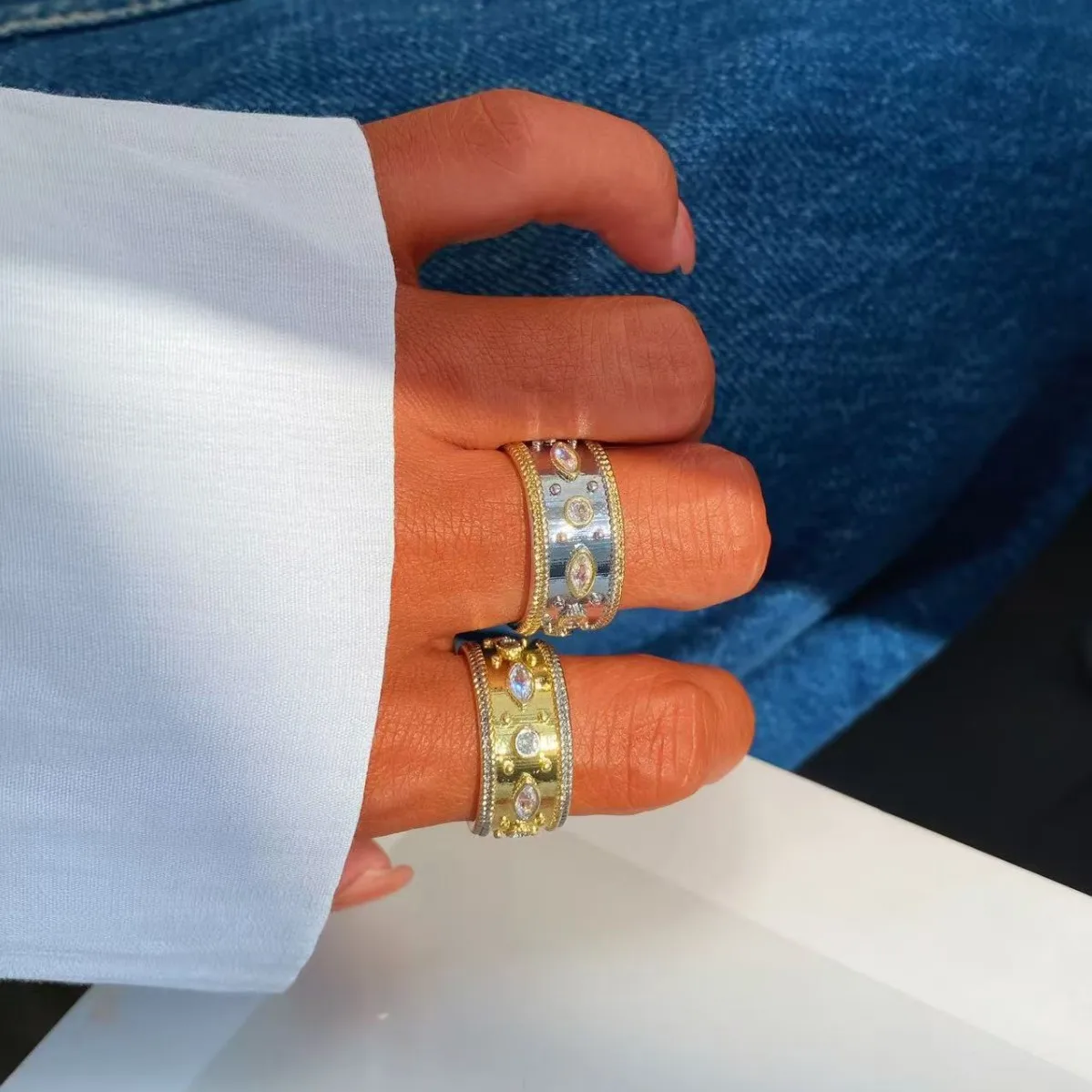 Heavy-duty Gold Vintage Distressed Hollow-out Zirconia Inlaid Open Bracelet and Ring Set