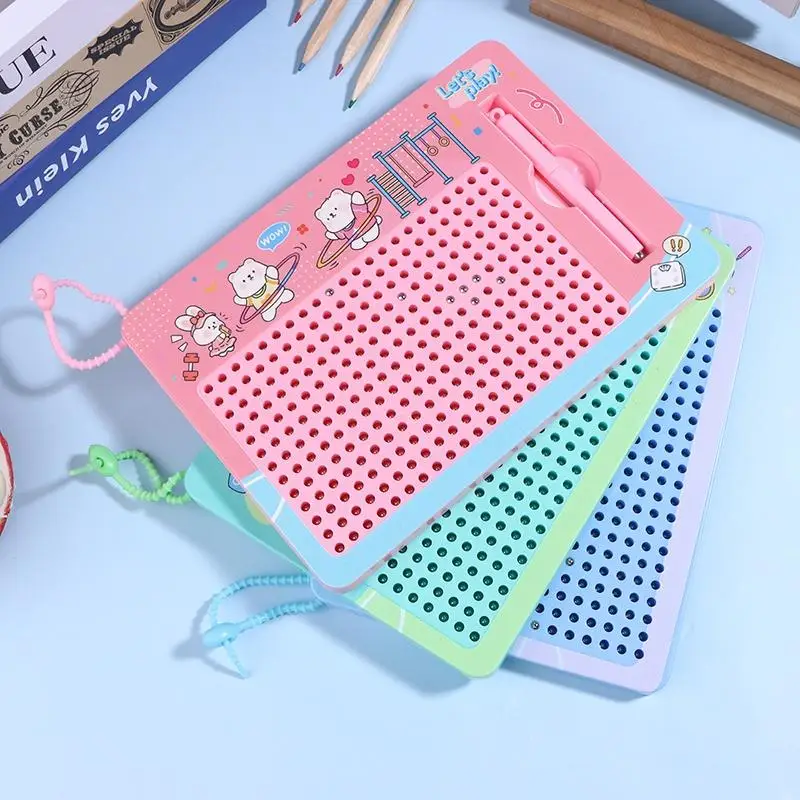 พวงกุญแจกระดานวาดภาพแม่เหล็กการ์ตูนน่ารัก - ของเล่นกระดานวาดภาพลูกเหล็กตลกๆ สำหรับตกแต่งกระเป๋าเป้และเป็นของขวัญสำหรับเด็ก