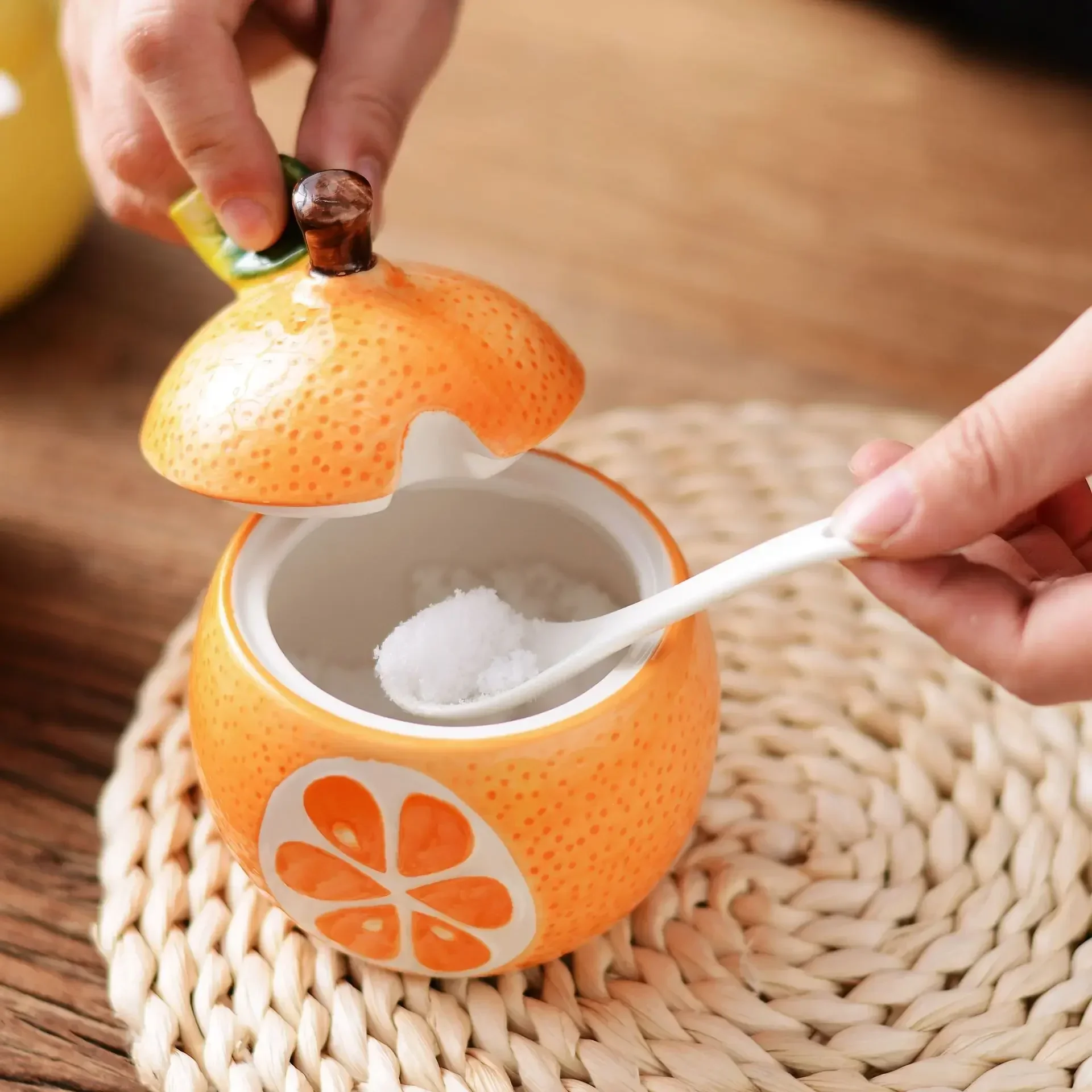 Ceramic Seasoning Pot Kitchen Supplies Box Household Spice Rack Spice Jars Mini Salt and Pepper Shakers Canister Set