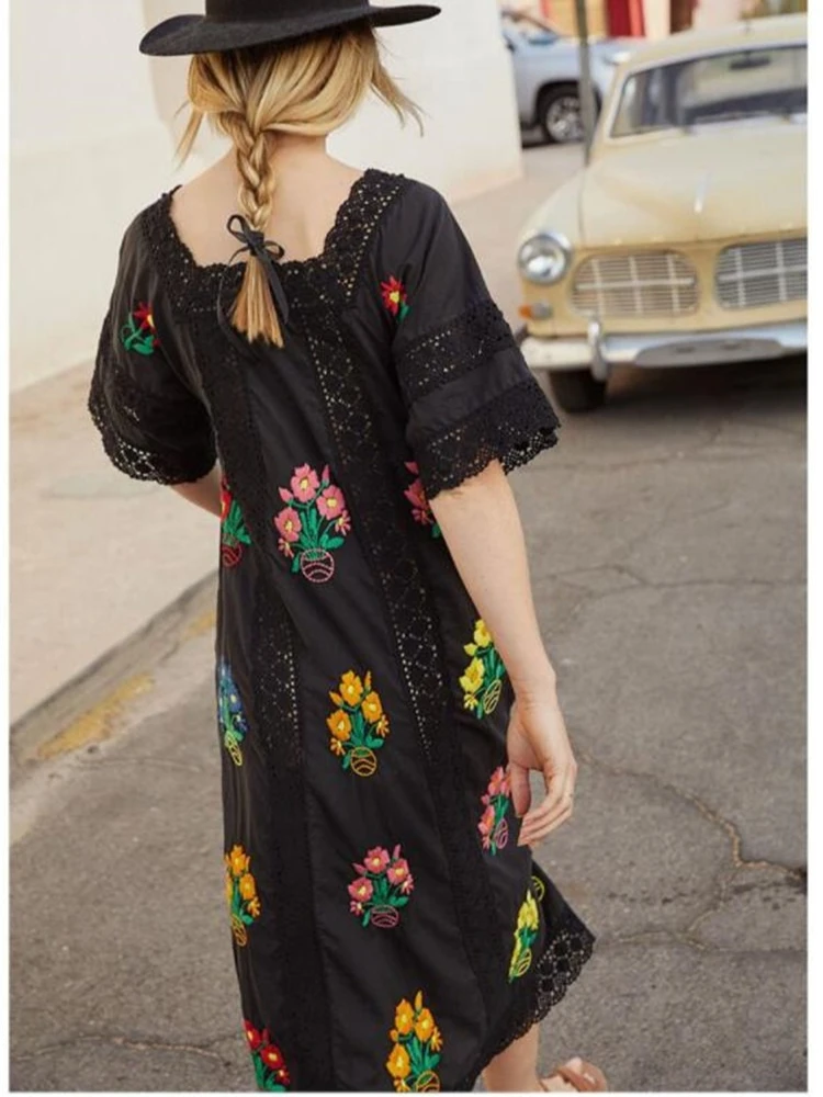 Abito lungo Boho floreale ricamato con scollo quadrato in pizzo all'uncinetto scollato Abito lungo estivo da donna per le vacanze al mare
