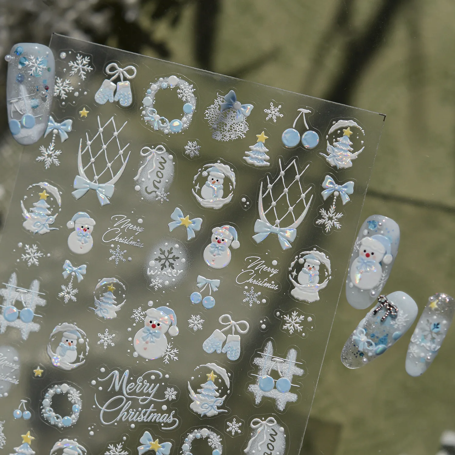 Nail Art Xmas Stickers - ブルークリスマス 5D ネイルアートステッカー アイスブルー雪だるま クリスマスツリー リボンニット手袋