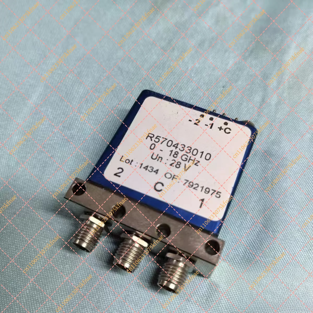 3GHz RF Coaxial SPDT Switch (SMA, 28V) | Compatible with R570313000 & R570315000