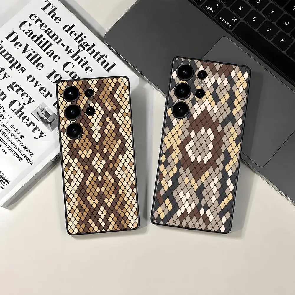 Snake Skin Pattern Phone Case For Samsung Galaxy S26 S25 Ultra Plus Phone Case Satin Glossy Colorful Protective