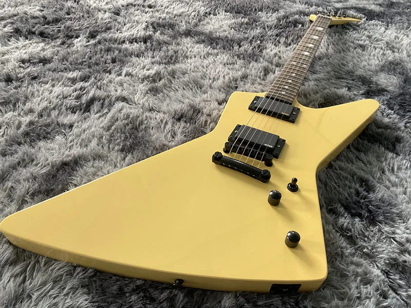 Goose Type Electric Guitar, Yellow Color, Factory Direct Sales, Can Be Customized, Free Shipping