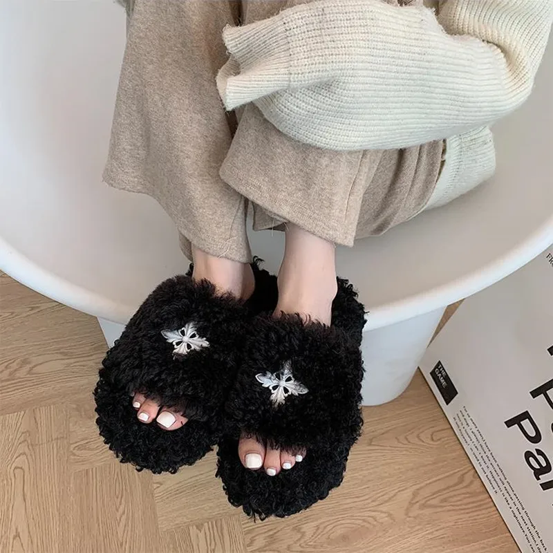 Women Fur Slippers New In Warm Fluffy Casual outdoor plush shoes fashion flat-bottomed plush slippers women shoes Slippers Flat