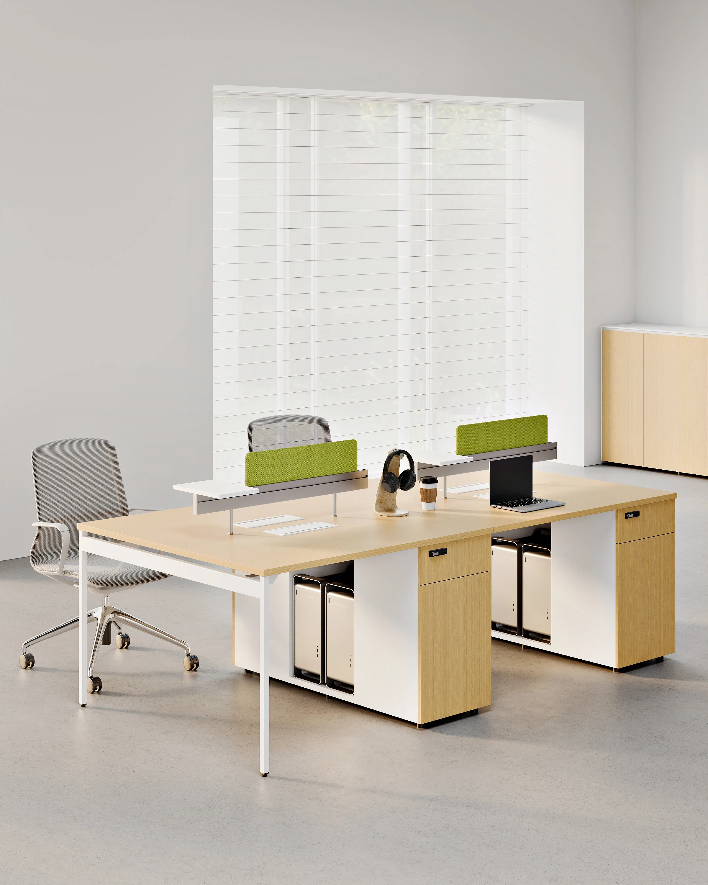 Office space Desk workstation Modular 2 4 6 seat desk office furniture Open staff workstation