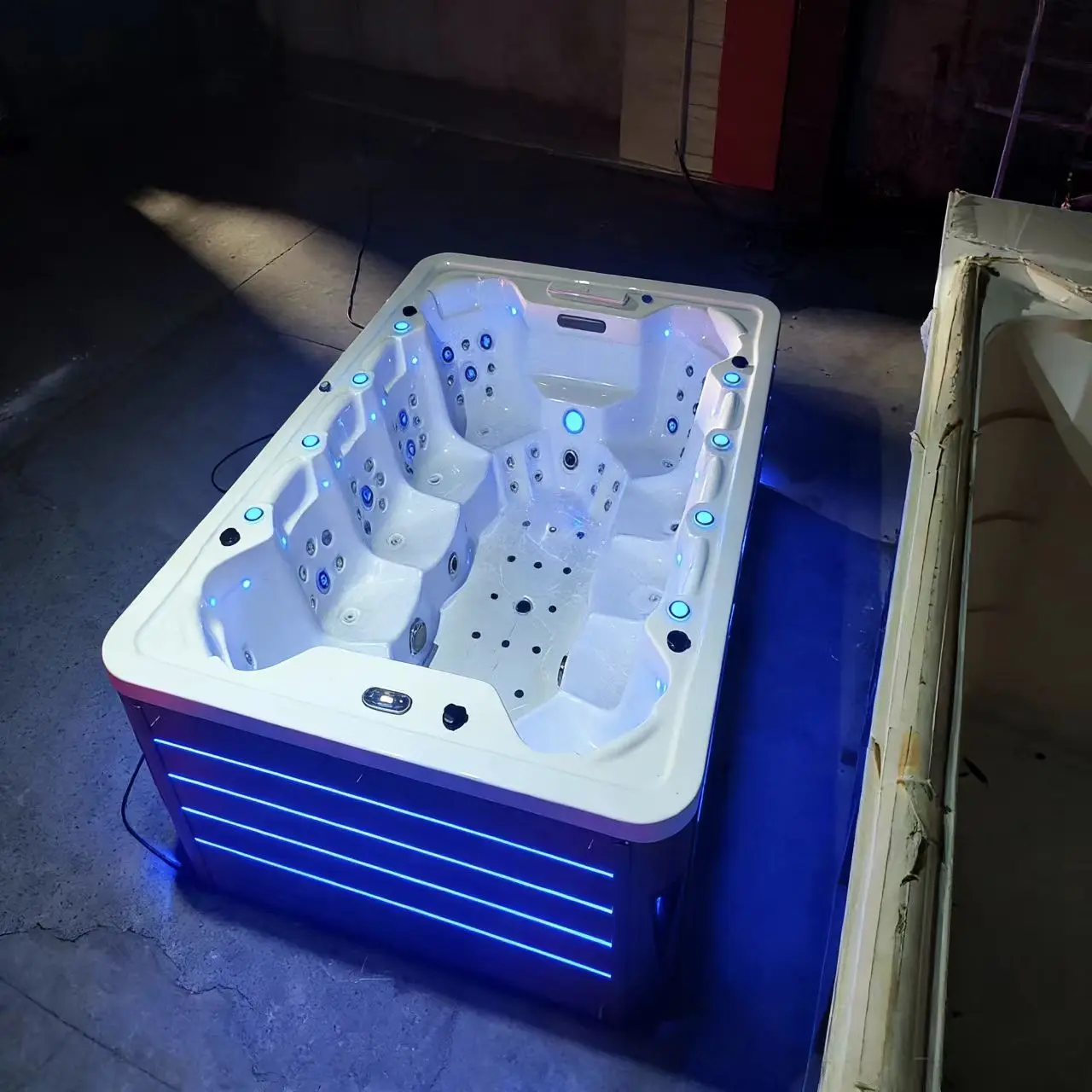 Out Door Garden Hot Tub 8-10 Person Whirlpool With Led Lights Hot Tub Spa And Jacozzi Spa Tub
