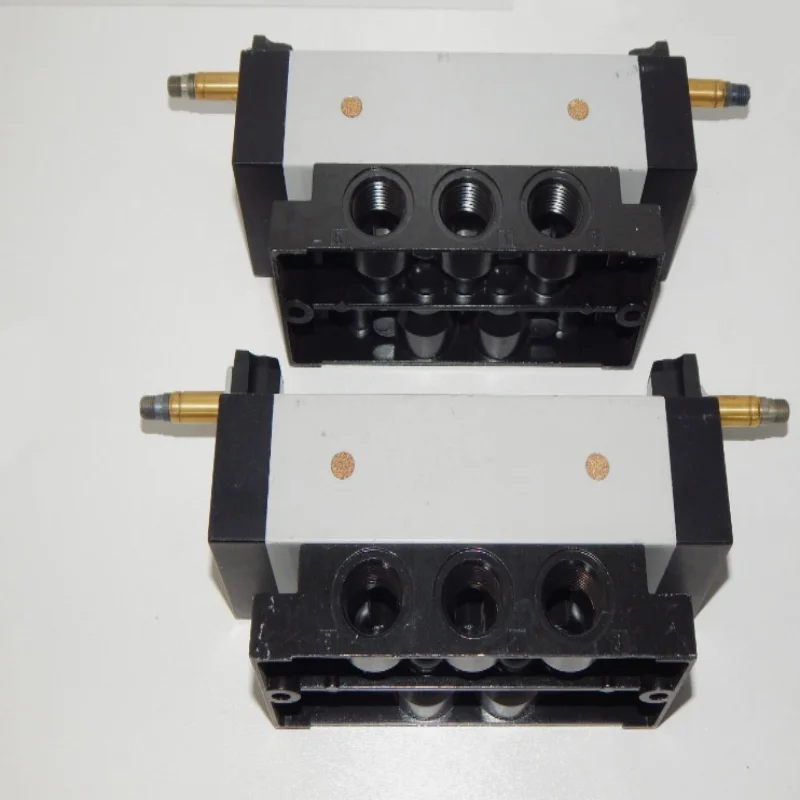 

Совершенно новый оригинальный электромагнитный клапан 953-000-P16-23 953-000-P11-23 963-000-P11-23 973-000-P11-23