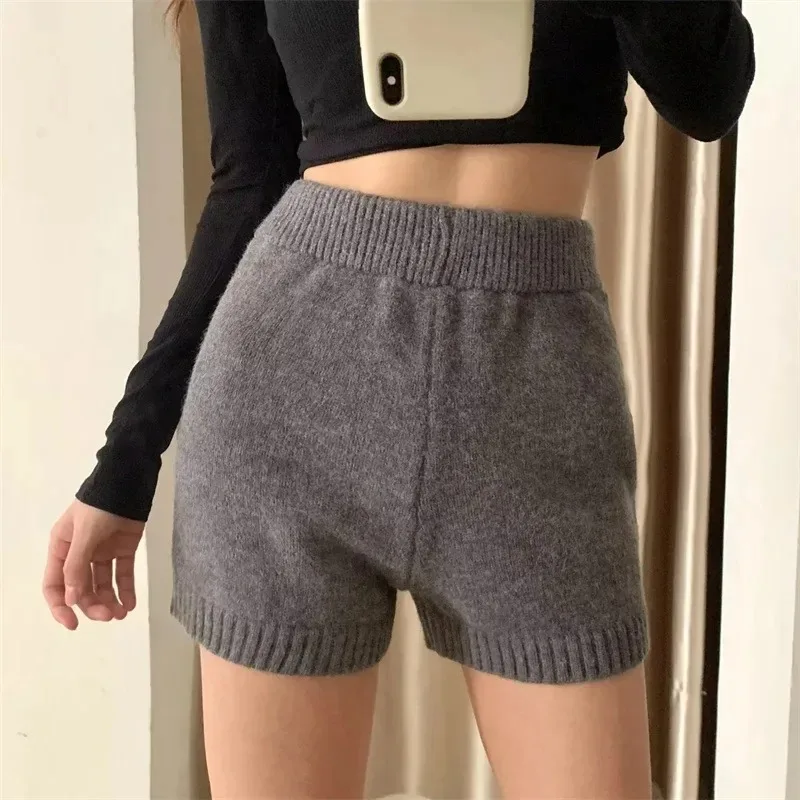 American Retro Women's Fold Over Waist Knitted Shorts Sexy Wrap Buttocks Flip Waist Thread Tight Slim Solid Shorts Clothing