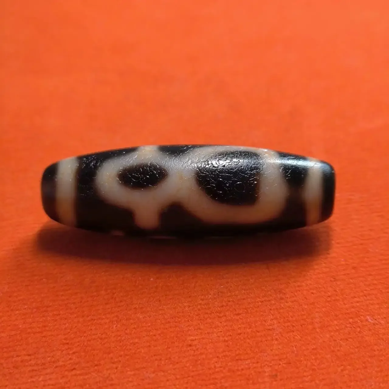 

1pcs/lot Natural Five God of Wealth Pattern Old Agate Dzi Beads Horseshoe fish scale high quality material white core diy taki