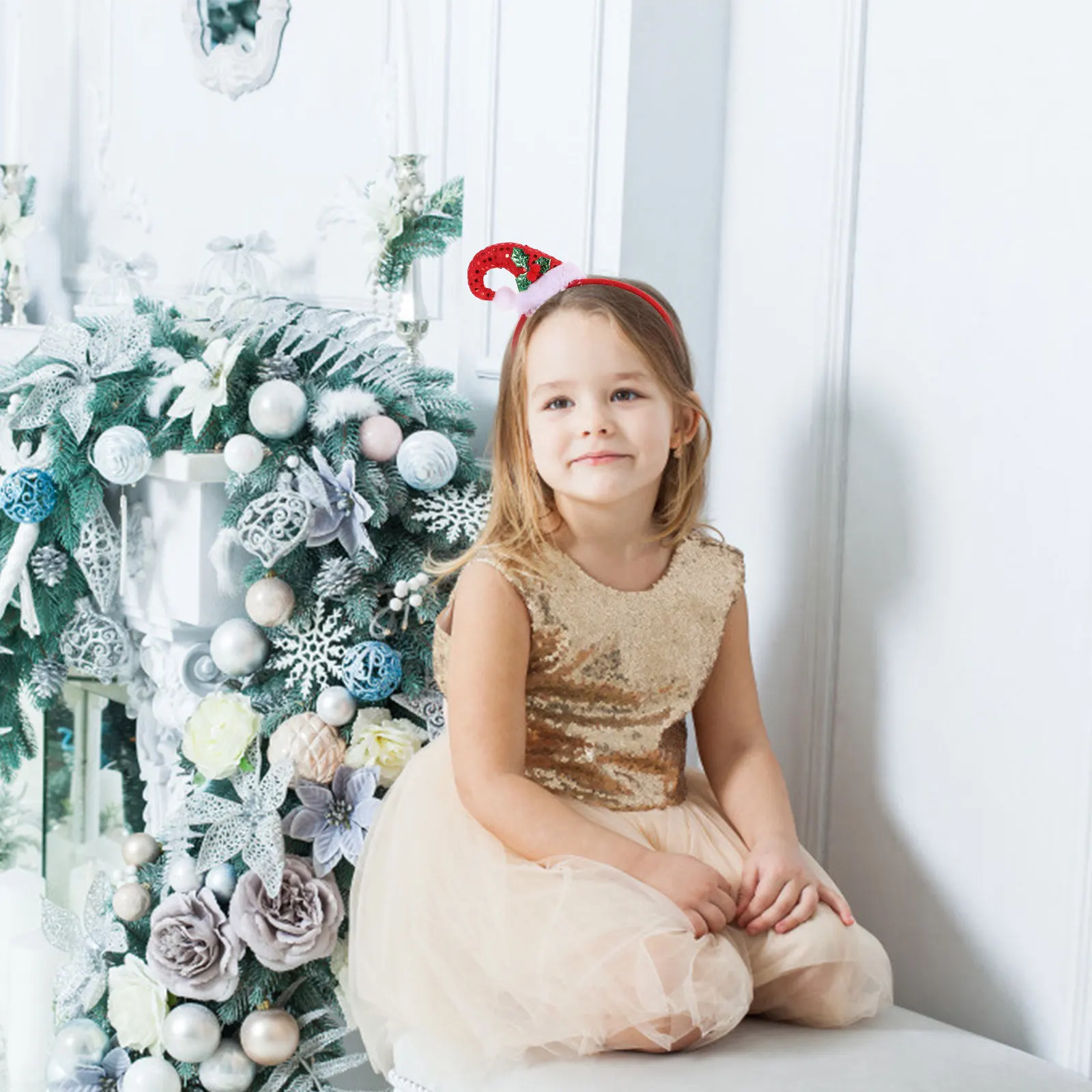 

5Pcs Xmas Hair Band Santa Hat Headband Christmas Hair Hoop Mini Cone Hat for Festive Party School Reward Sweet Graceful Style