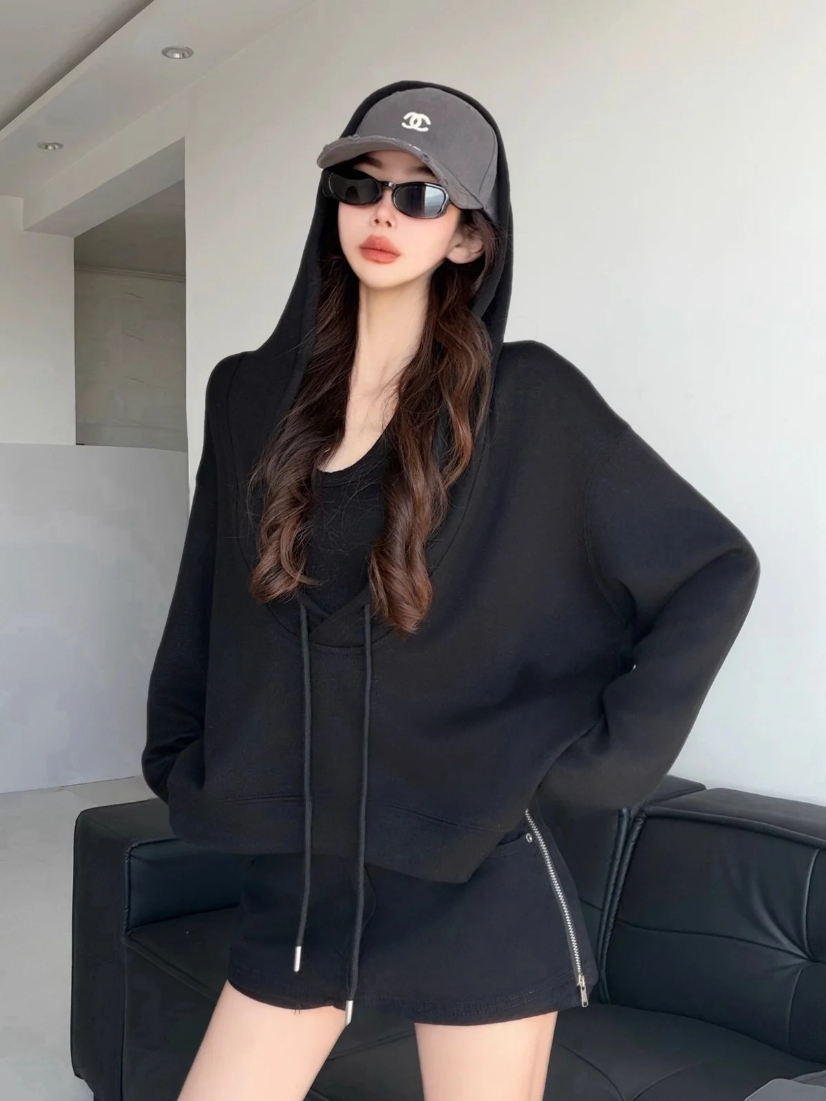 

Kendall Holiday Design вязаный свитер с капюшоном V-Ne, женский свободный топ, внутренний жилет, комплект из двух предметов, повседневный длинный све