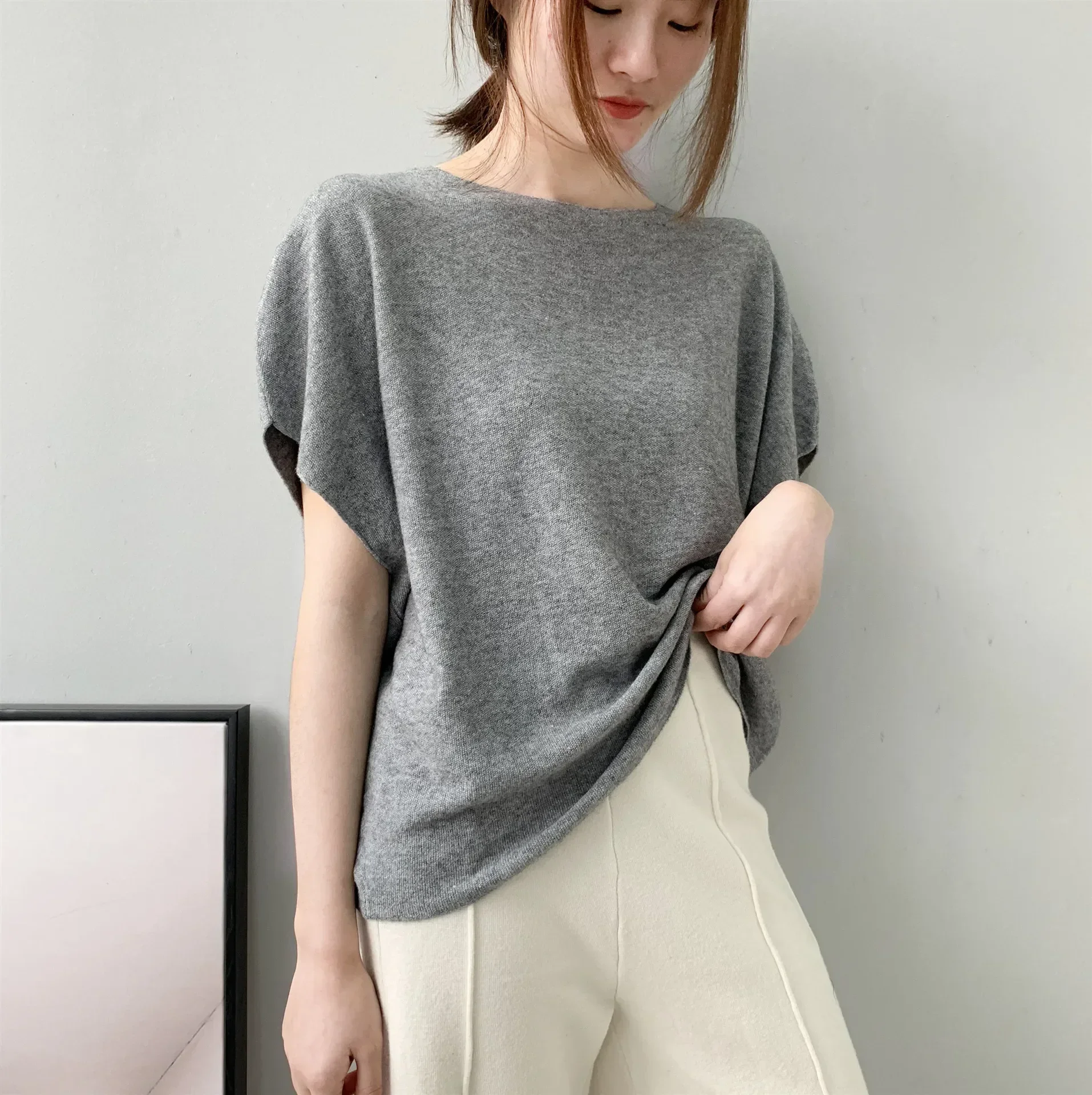 Summer Women White Tshirt Light Loose Minimalist Knit Short Sleeve T-Shirt Fashion Female Knitwear Sexy Ladies Off Shoulder Top