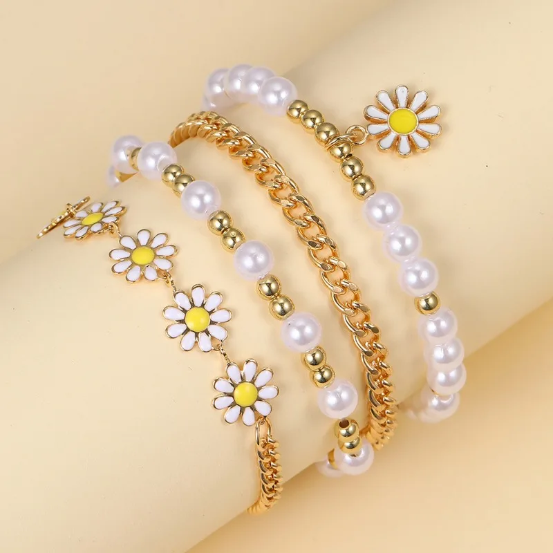 4-piece Set of Small Gold Bead Pearl Women's Bracelet Set Creative Bohemian Beach Daisy Bracelet