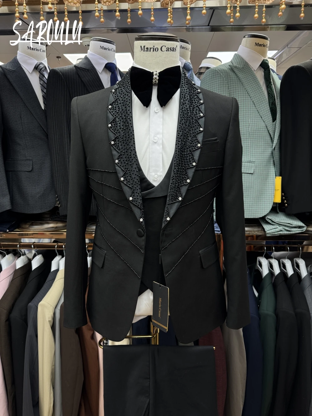 

Charming Black Beaded Luxurious Men's Suit Customized Celebrity Popular Groom Wear Decent Jacket Vest Pants Date Set Hot Sale