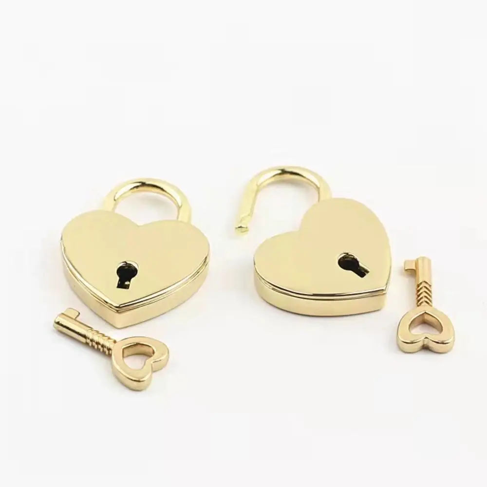 1 Pcs Heart Shape Vintage Metal Mini Padlock Bag Suitcase Luggage Box Key Lock With Key