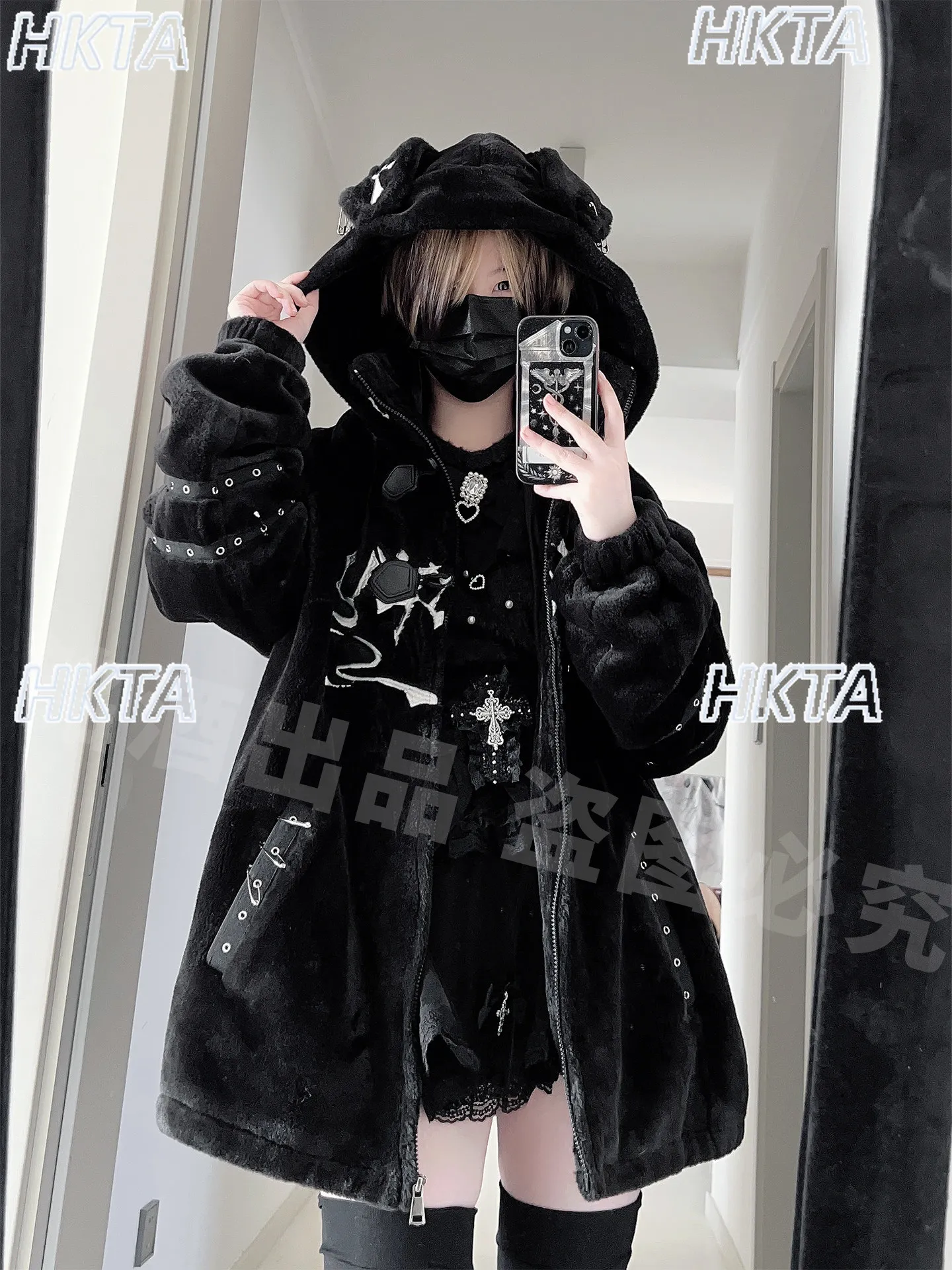 Y2K Dark Subculture Punk Goth Cartoon Black Fur Jacket 2025 Winter New Thickened Warm Loose Casual Versatile Hooded Coat Women