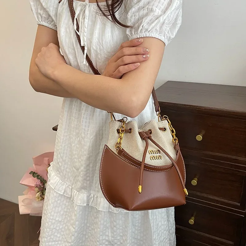 

Women's Leather Luxury Classic Shoulder Designer Bag Elegant Fashion Crossbody Tote Handbag For Daily Wear