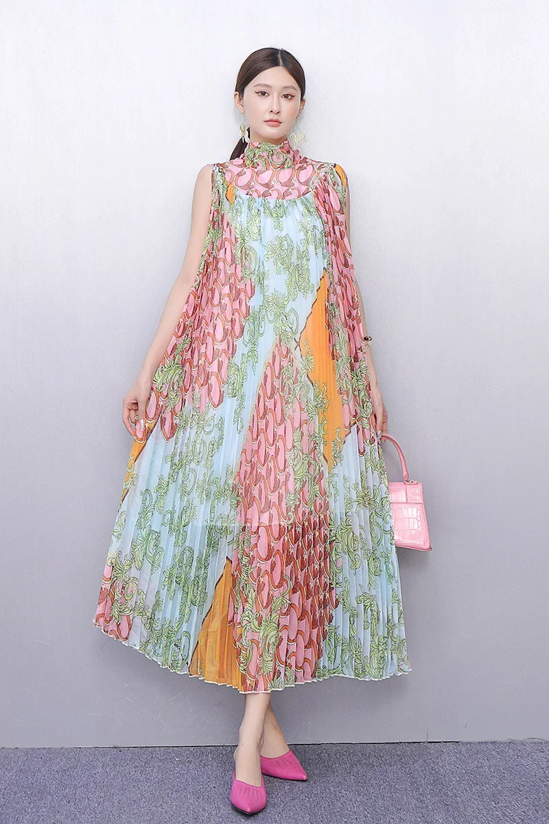 

2025 Summer New Elegant Women Loose Printed Pleated Long Dresses Female Sleeveless Dress Wholesale J1237
