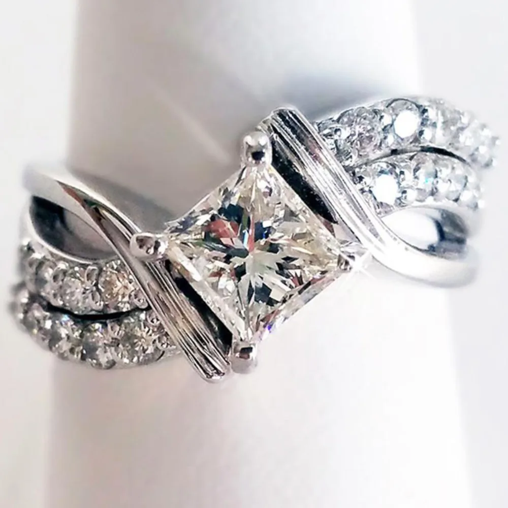 New Temperament Princess Cut 5A Zircon Ring Set Twisted Intertwined Pave Band for Women Bride Wedding Cocktail Jewelry Colorfast