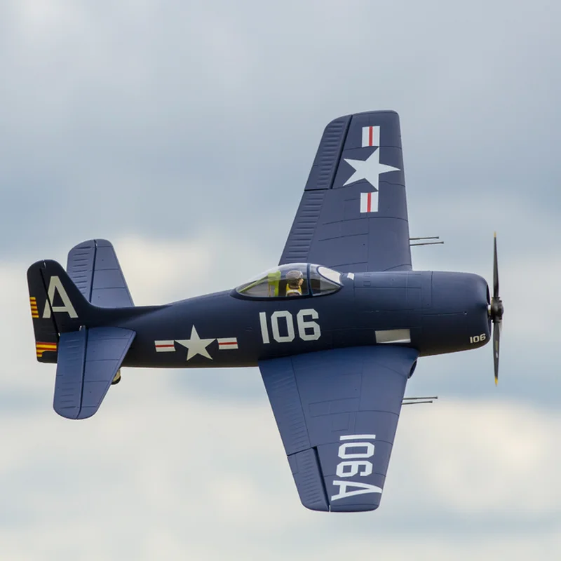 Freewing 1200mm Spannweite F8F-1 Grumman Panda Trägerbasierter Kolbenkämpfer 1/9 Simulation Propeller Modell Erwachsene Outdoor Spielzeug Geschenk