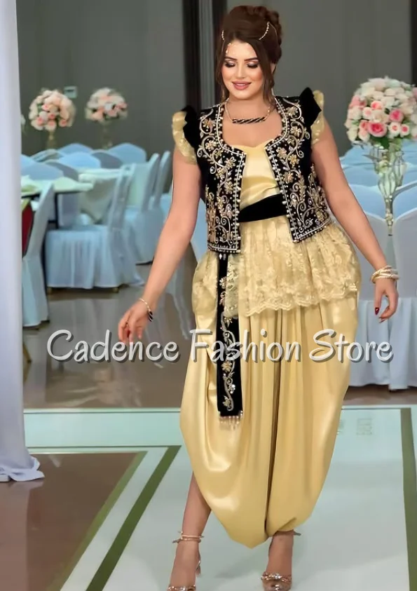 Customized Elegant Black Gold Algerian Traditional Evening Dress Sleeveless Lace Beaded Embroidery with Puffed Hem Prom Dress